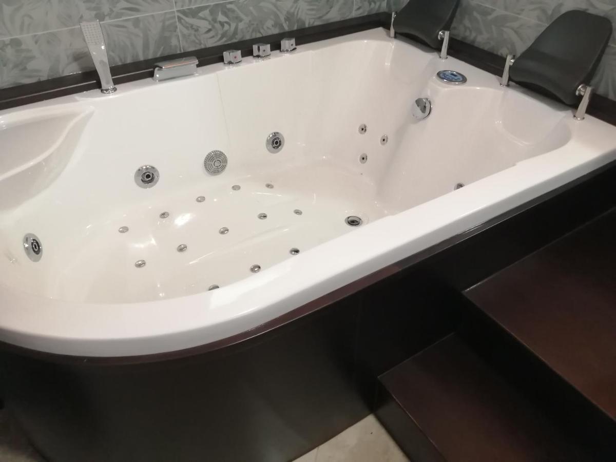 Bed and Breakfast Il Frutteto Торре-делле-Стелле Экстерьер фото